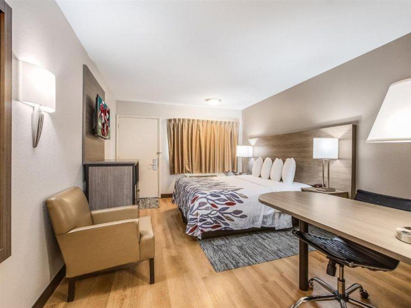Red Roof Inn Lansing West - Msu Εξωτερικό φωτογραφία