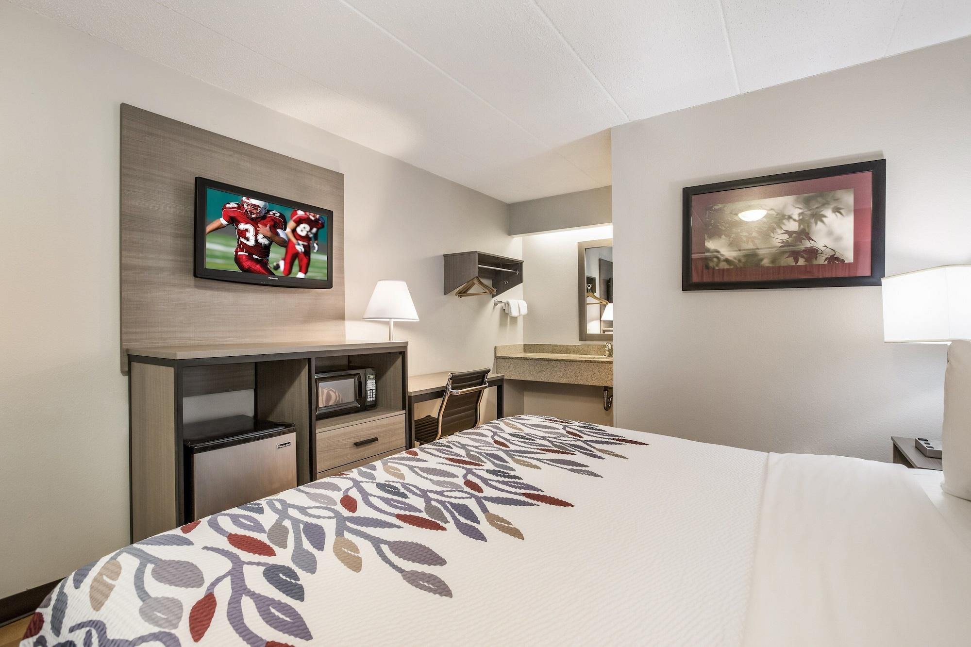 Red Roof Inn Lansing West - Msu Εξωτερικό φωτογραφία