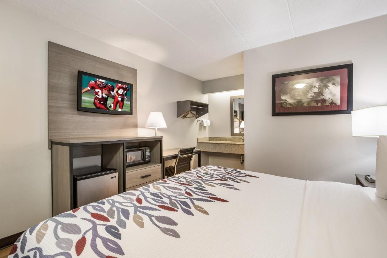 Red Roof Inn Lansing West - Msu Εξωτερικό φωτογραφία